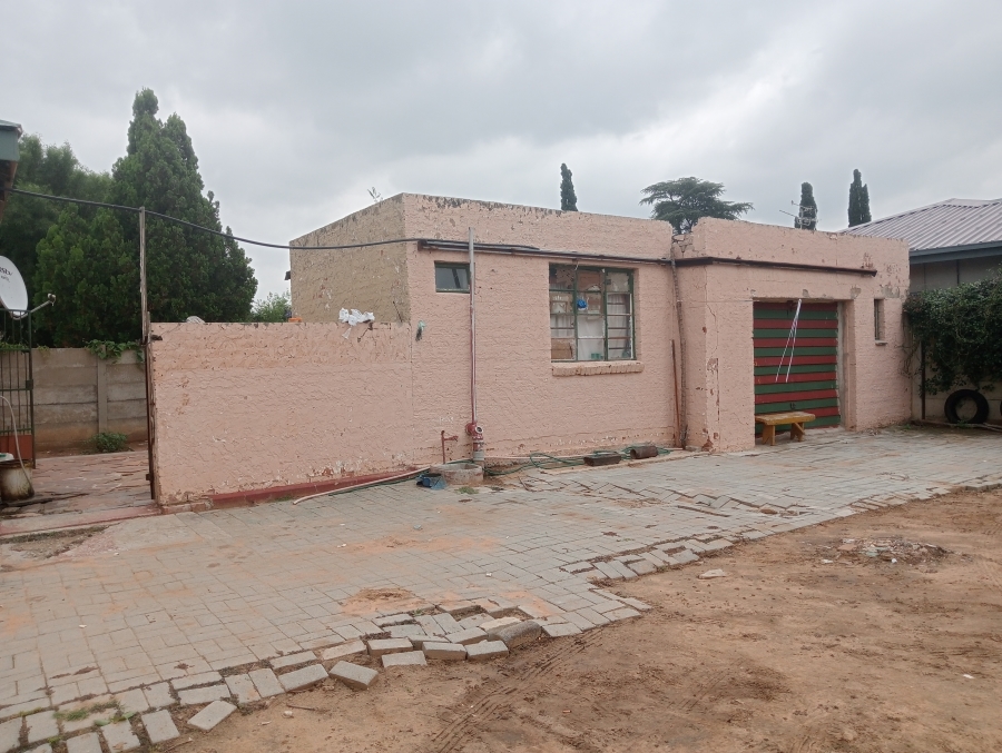 3 Bedroom Property for Sale in Odendaalsrus Free State